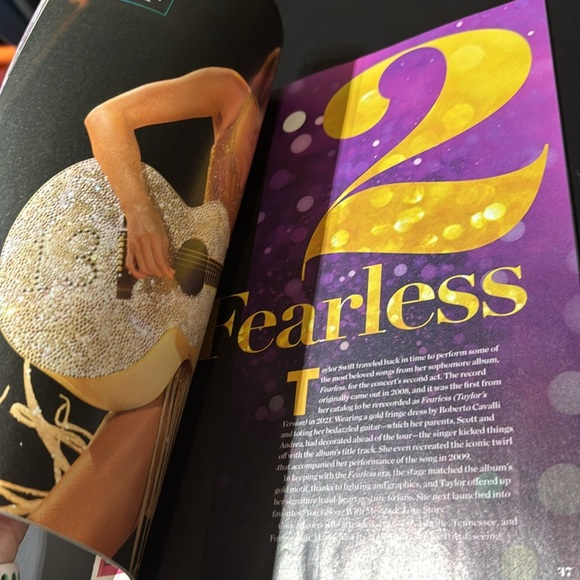Taylor Swift Eras Tour | Magazine | Collectible - Picture 4 of 6